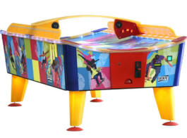 Skate Curved Playfield Waterproof / Weatherproof Outdoor Coin Operated Air Hockey Table From PunchLine Games